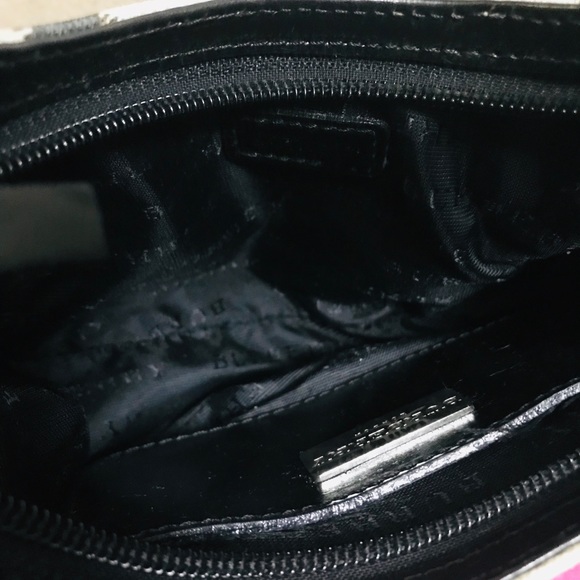 Burberry Mini leather bag - Picture 7 of 8